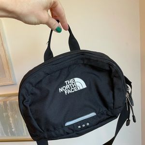The North Face Roo Fanny Pack Sling Bag